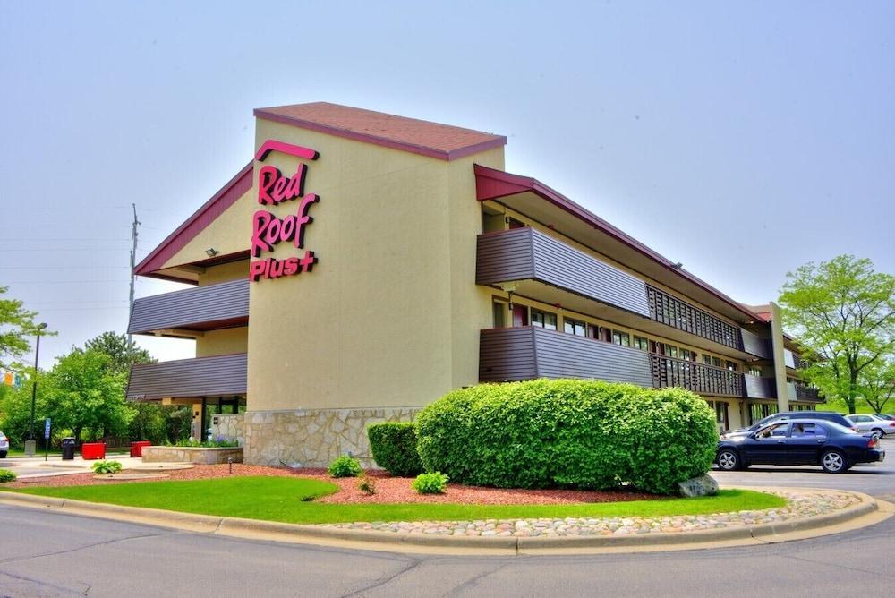 Super 8 By Wyndham Deerfield - Northbrook Hotel Ngoại thất bức ảnh