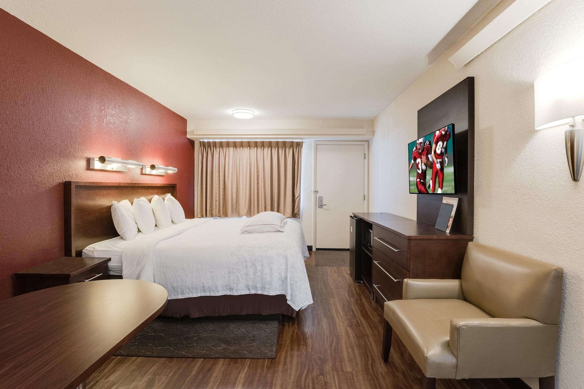 Super 8 By Wyndham Deerfield - Northbrook Hotel Ngoại thất bức ảnh