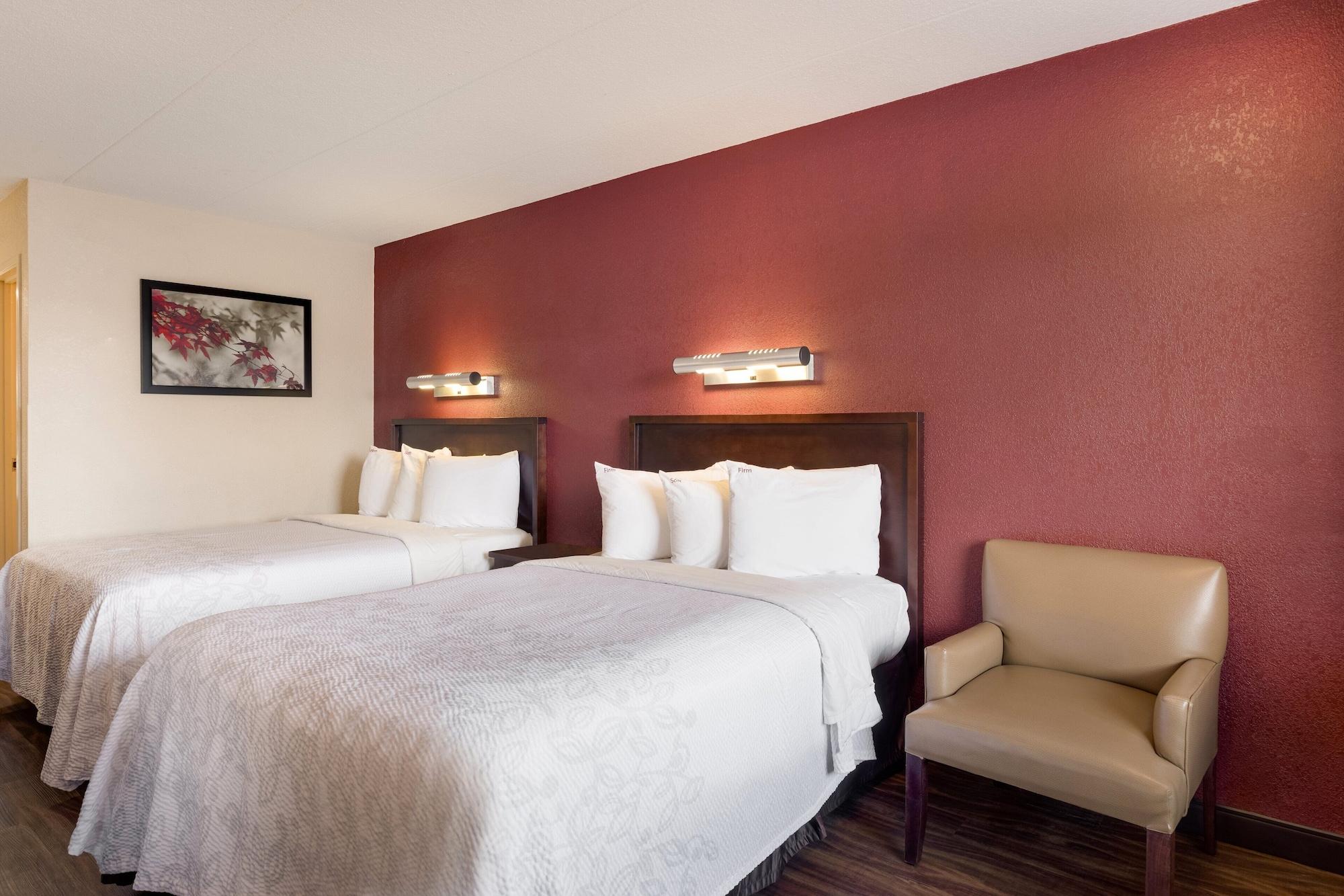 Super 8 By Wyndham Deerfield - Northbrook Hotel Ngoại thất bức ảnh