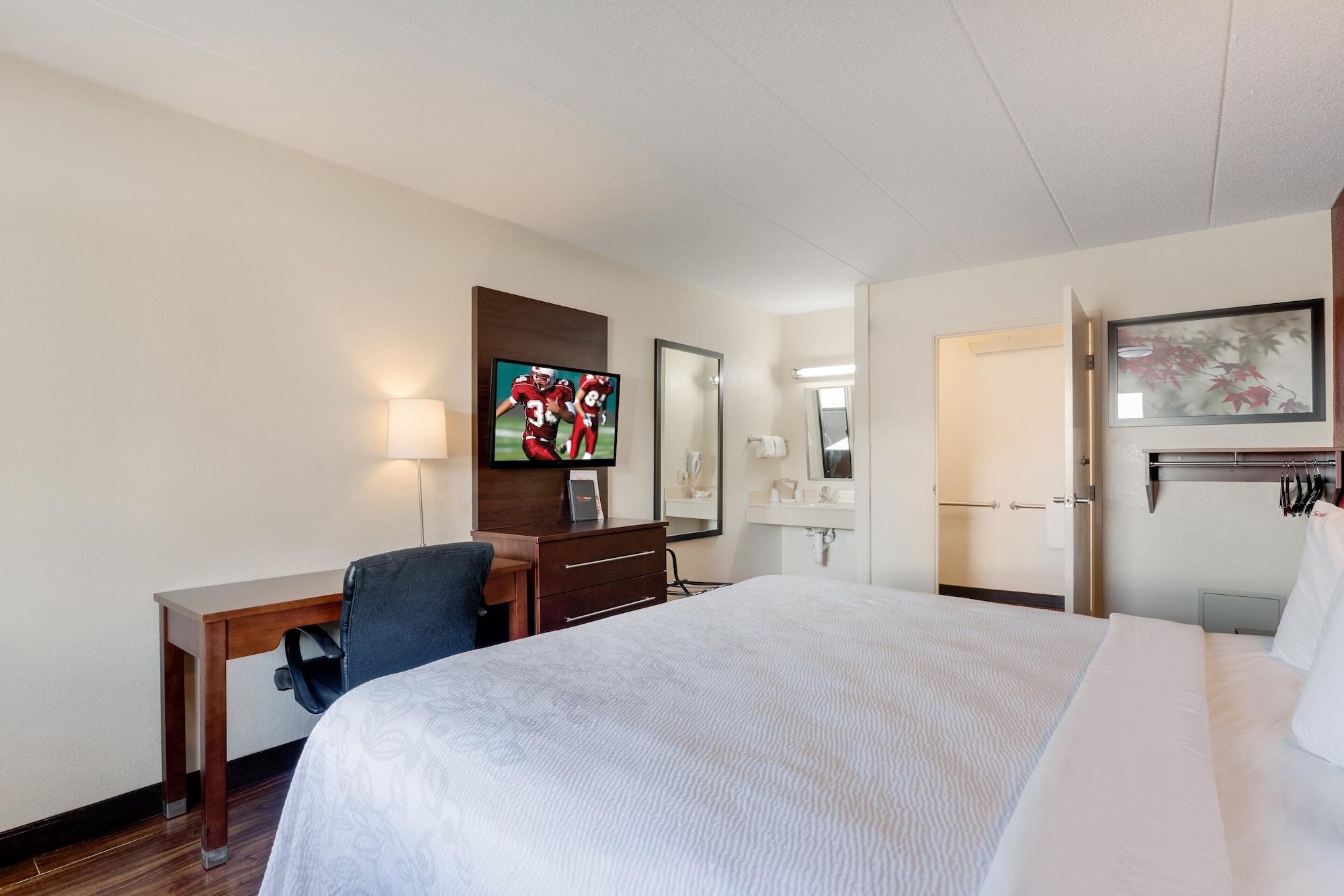 Super 8 By Wyndham Deerfield - Northbrook Hotel Ngoại thất bức ảnh