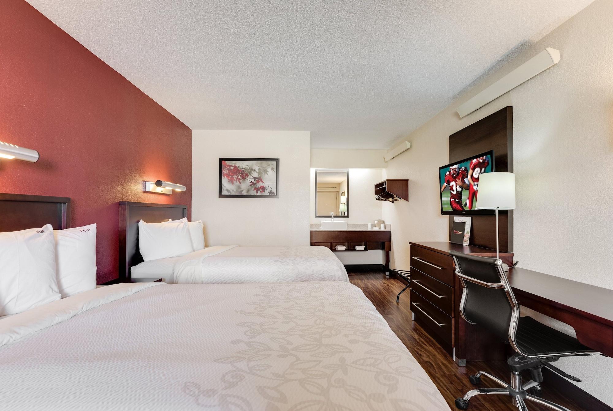 Super 8 By Wyndham Deerfield - Northbrook Hotel Ngoại thất bức ảnh