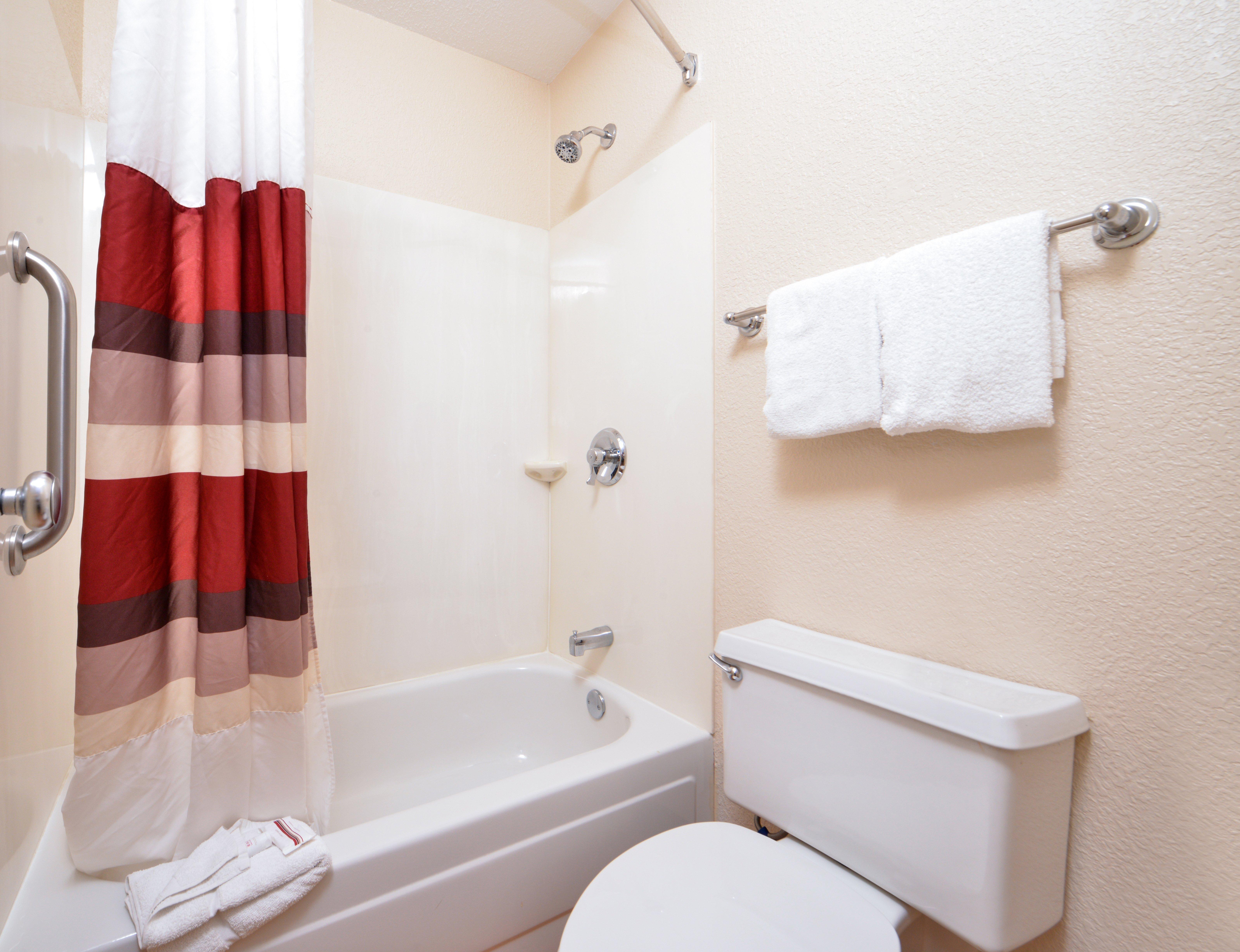 Super 8 By Wyndham Deerfield - Northbrook Hotel Ngoại thất bức ảnh