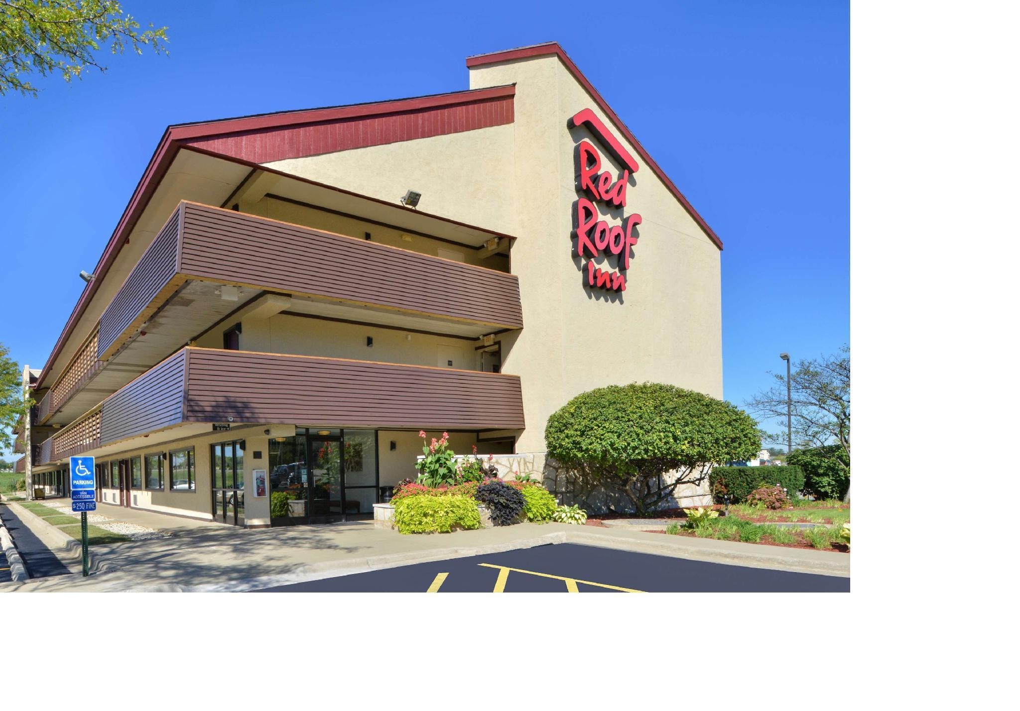 Super 8 By Wyndham Deerfield - Northbrook Hotel Ngoại thất bức ảnh