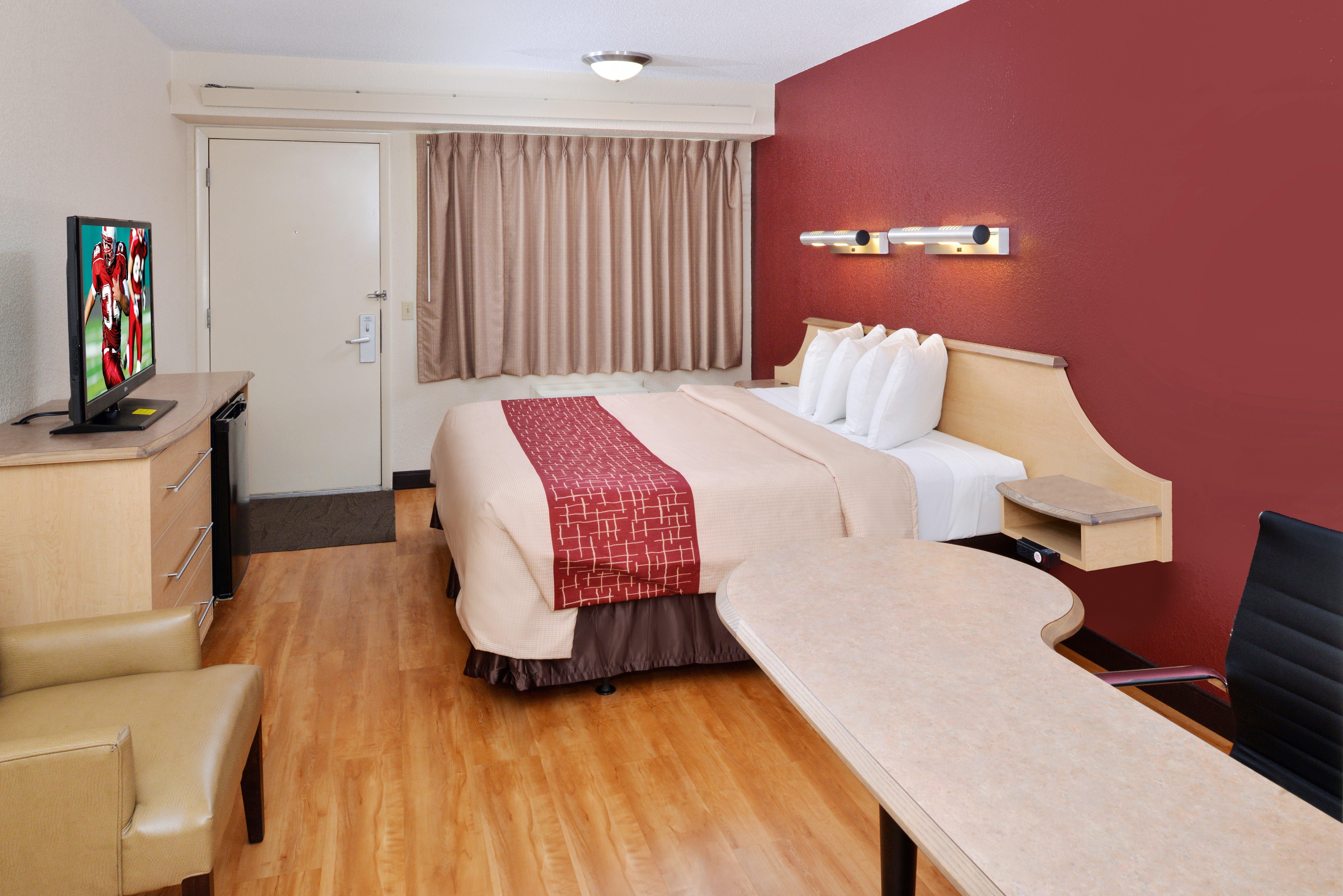 Super 8 By Wyndham Deerfield - Northbrook Hotel Ngoại thất bức ảnh